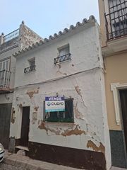 Casa  Cruz verde. Oportunidad de casa para reformar en calle cruz verde!