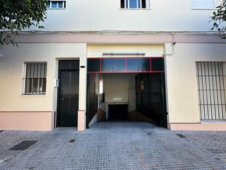 Maison en Avenida la plata 1. Maravillosa casa con garaje y trastero en la calle avenida la pl