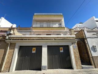 Maison en Morn de la Frontera. Impresionante vivienda en pleno centro!! con 2 garajes independi