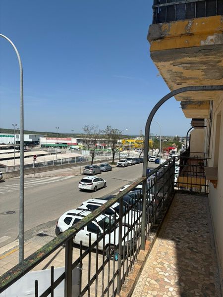 Foto f1f2e981-0761-48db-af27-271065f8c5ea. Pis a Morón de la Frontera