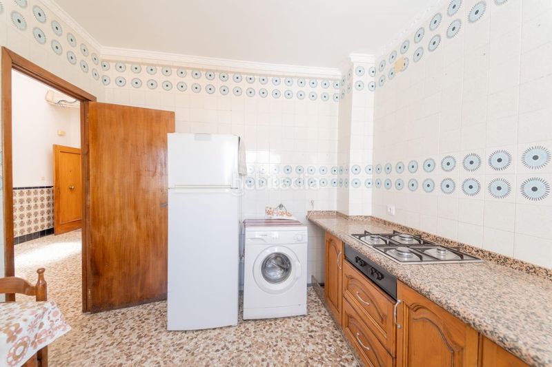 Foto c7ed0810-3b75-4167-adec-3ceff661a863. Casa amb aparcament a Morón de la Frontera