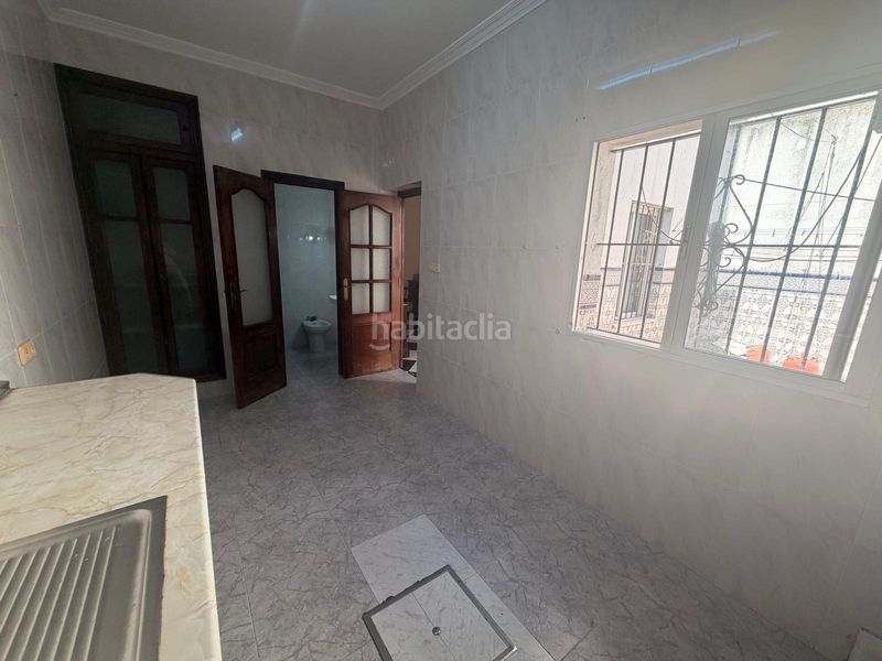 Foto c98ec21a-f0c7-47a0-b73a-fb904807d8a6. Casa in calle venezuela 6 in Morón de la Frontera