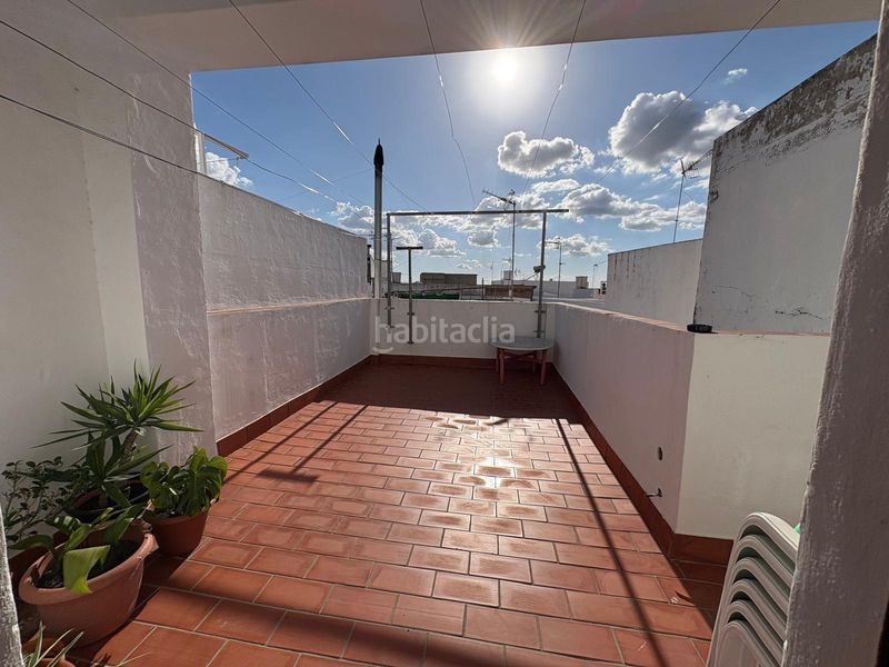 Foto 7035b05a-72df-4153-8b57-3cded5b8f682. Casa amb aparcament a Morón de la Frontera