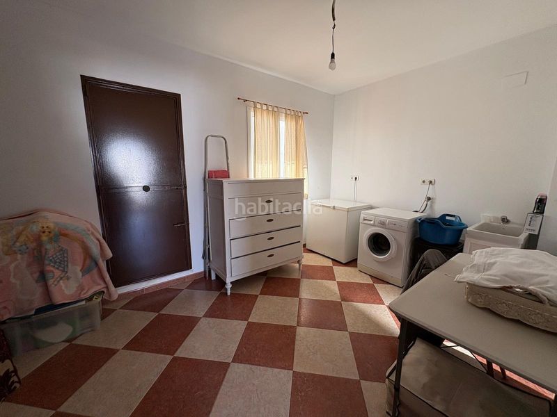 Foto a9a666b5-d296-4dca-ac84-54af14185084. Casa amb aparcament a Morón de la Frontera