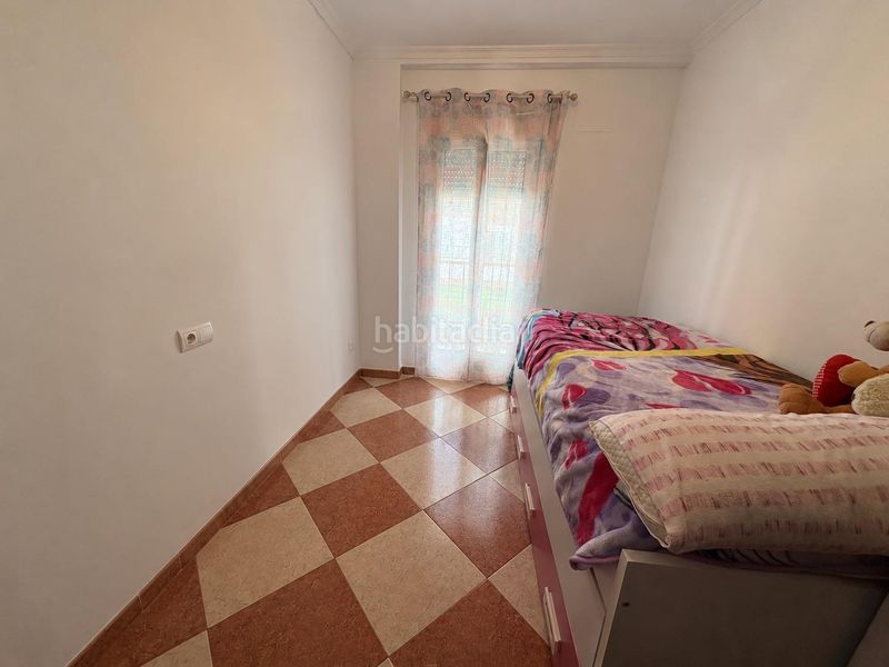 Foto ae73e36b-42b3-4201-a033-0e5b579a7c4e. Casa amb aparcament a Morón de la Frontera