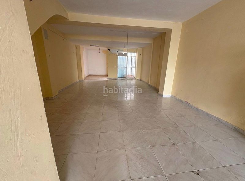 Foto ce74df33-85d3-41fb-974c-c745b126a82a. Casa amb aparcament a Morón de la Frontera