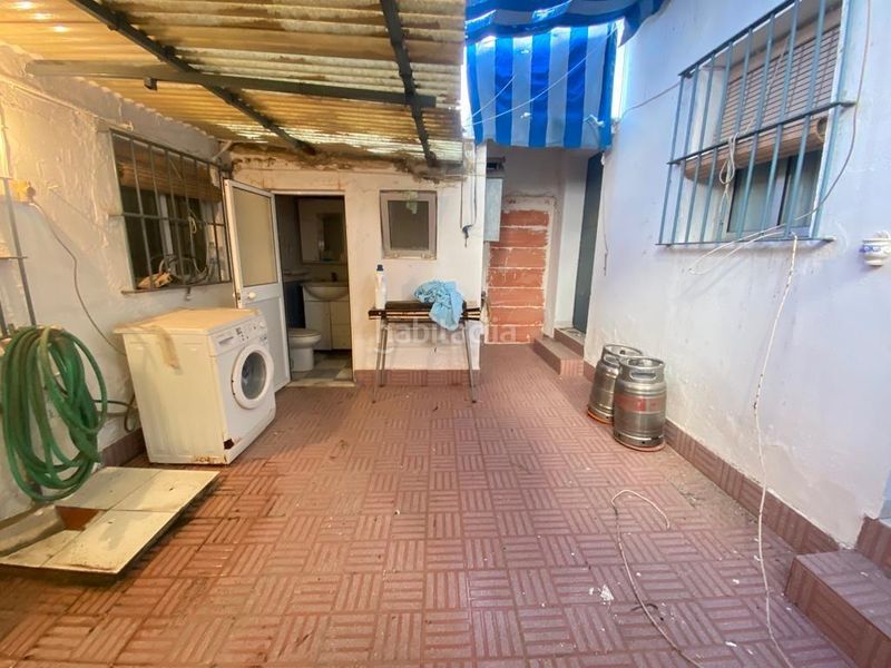 Foto ec14cb12-ec5b-4205-a088-fcd888f56b95. Casa a calle montellano 13 a Morón de la Frontera