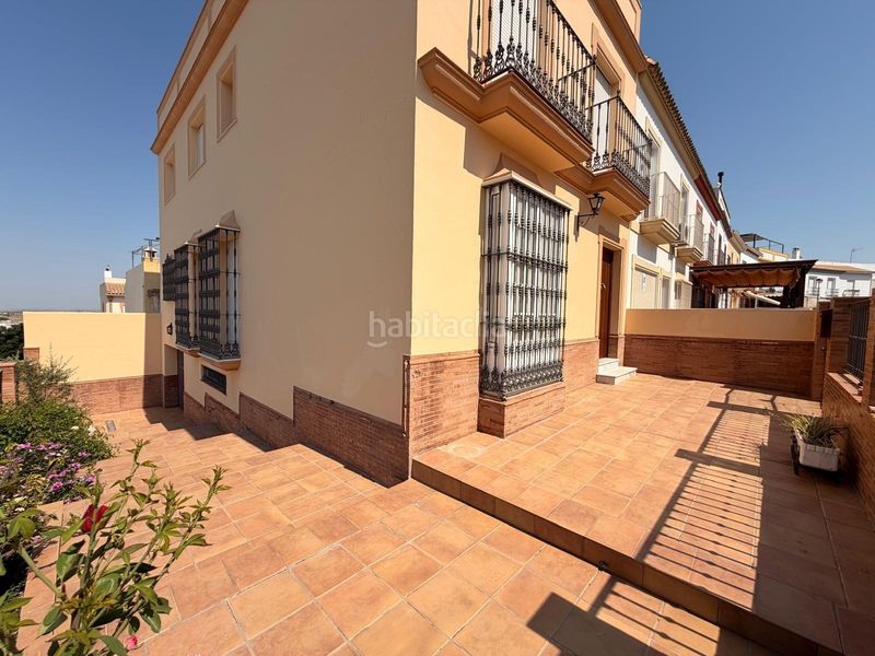 Foto 69cd505f-5d20-489d-adb2-10cb3f98340d. Casa in calle miguel hernandez 1 in Morón de la Frontera