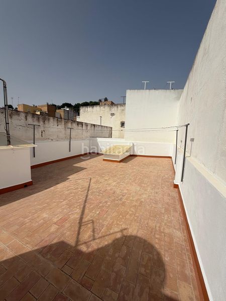 Foto d17e9425-71f8-4492-90da-1b98107e012c. Casa amb aparcament a Morón de la Frontera