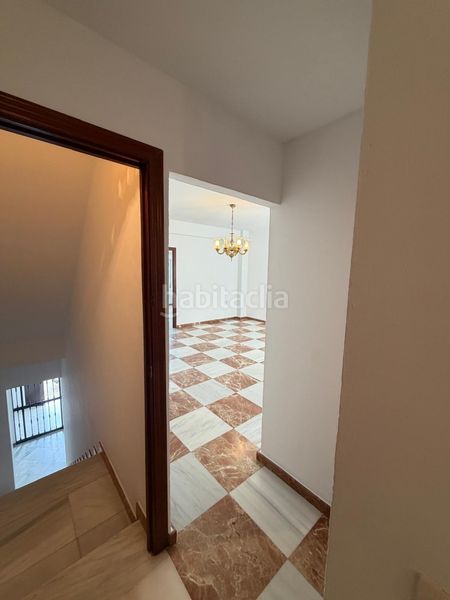Foto d19caa39-5023-423b-ac9f-77c0769a08ef. Casa amb aparcament a Morón de la Frontera