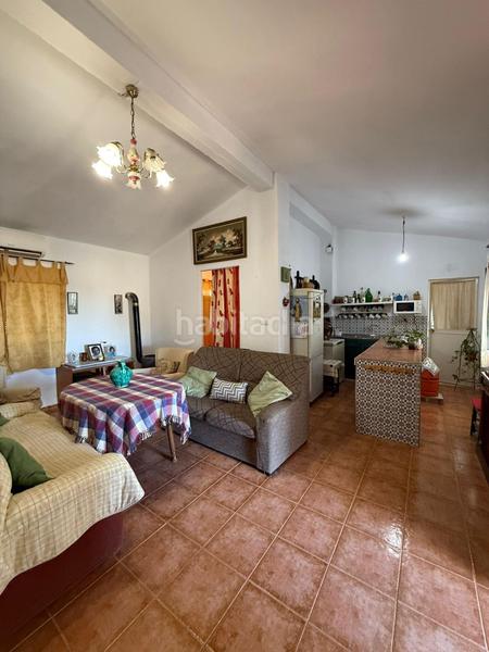 Foto 729a8df7-627e-4d74-a06d-5c2eff5c9f57. Masia a Morón de la Frontera