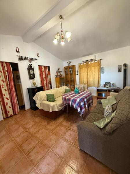 Foto a4bc22c2-6d04-4120-bb6e-8c7a3ea31f83. Masia a Morón de la Frontera