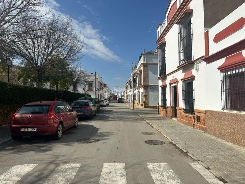 Foto b3a27361-bf51-42b7-8e0e-00f4459c1964. Casa a Carmona