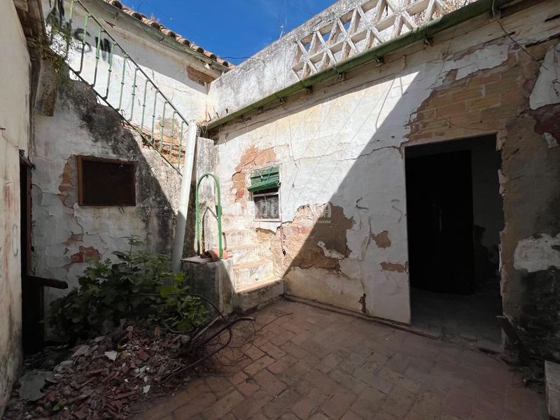 Foto b78682f4-f80b-45c2-bb77-6dec03502dde. Casa amb calefacció a Carmona