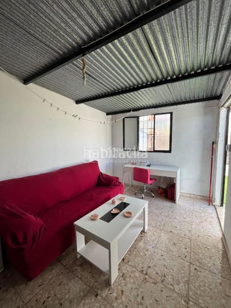 Foto d7327ce6-db4a-4a03-a2f1-f6cb87b45dee. Maison avec parking dans Carmona