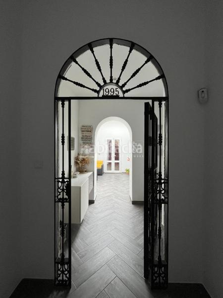 Foto f78ea9f4-7193-4324-9dfa-7bf4d07ba553. Maison avec parking dans Carmona
