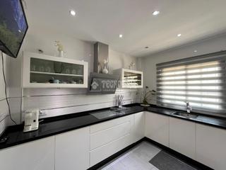 Maison jumelée à Mairena del Alcor. Casa en venta en mairena del alcor