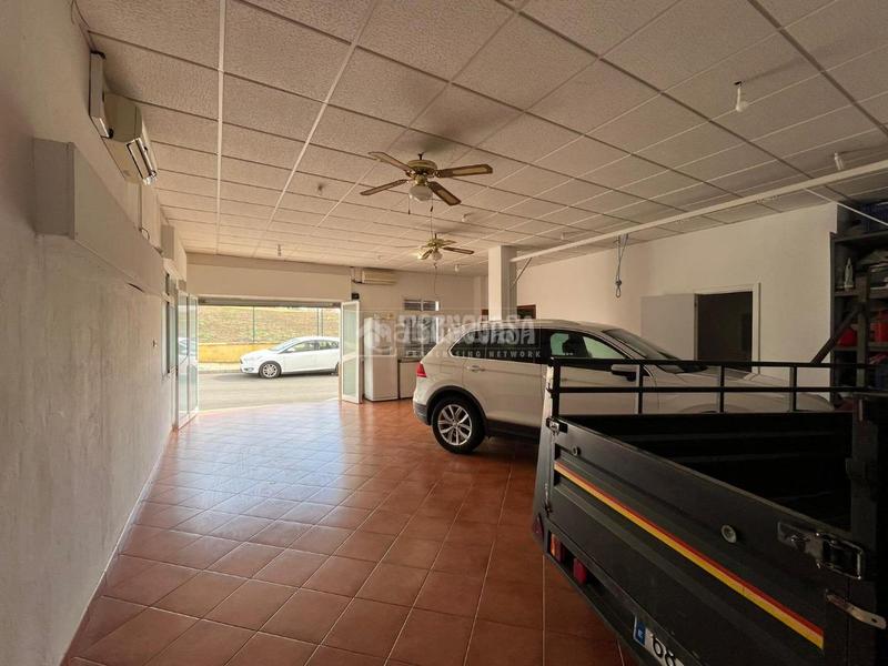 Foto 0b82bd5c-d312-42c0-a997-2c4e09104bf4. Casa pareada casa en venta en Carmona