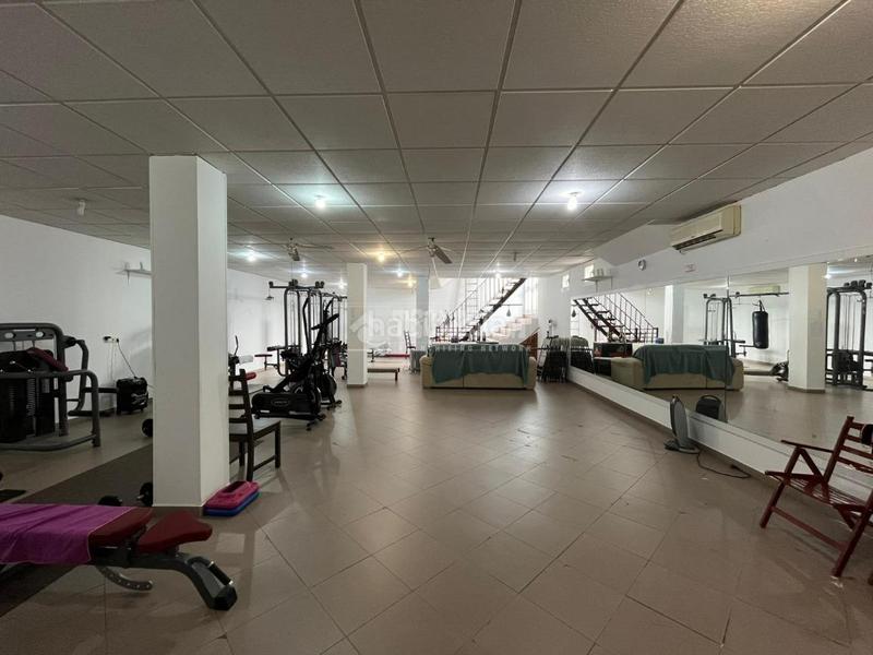 Foto 707365ba-d198-4ab1-a70b-471e73bc8f90. Casa pareada casa en venta en Carmona