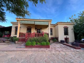 Casa a Carmona. Casa en venta en carmona