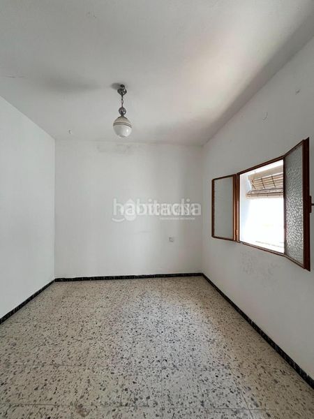 Foto 898bb279-b778-4249-81e2-3343dca008ea. Casa a Carmona