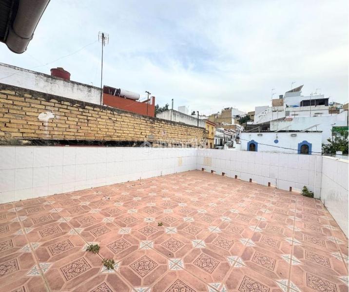 Foto df77d53e-f310-4a1c-a89b-333744385c81. Casa  en venta en las cabezas de san juan en Cabezas de San Juan (Las)