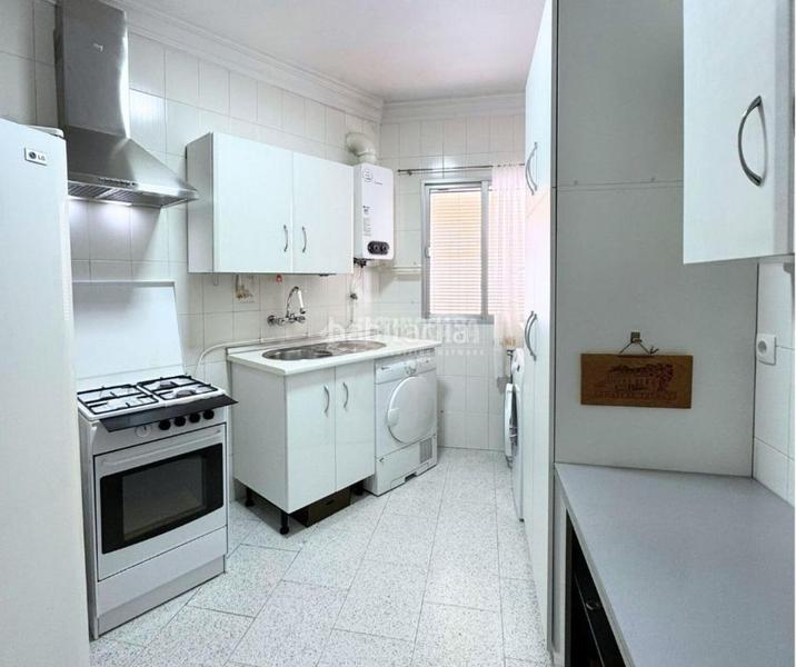 Foto 2a6ca36e-8853-4826-8680-e01da14368be. Piso  en venta en las cabezas de san juan en Cabezas de San Juan (Las)