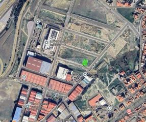Solar industrial a Cabezas de San Juan (Las). Terrenos en venta en las cabezas de san juan