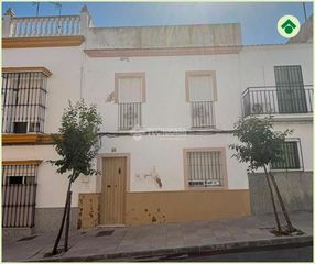 Casa in Cabezas de San Juan (Las). Casa en venta en las cabezas de san juan