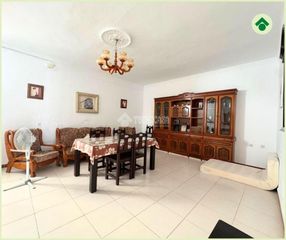Casa a Cabezas de San Juan (Las). Casa en venta en las cabezas de san juan