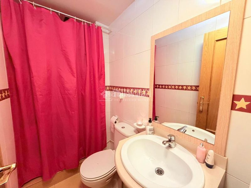 Foto 5baeef68-0c1a-4596-ae9a-16a904064c01. Casa aparellada amb aparcament a Torrecastillo Seseña