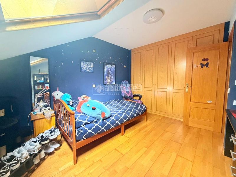 Foto 611372af-7fed-46c9-aeca-6367d1917c35. Casa aparellada amb aparcament a Torrecastillo Seseña