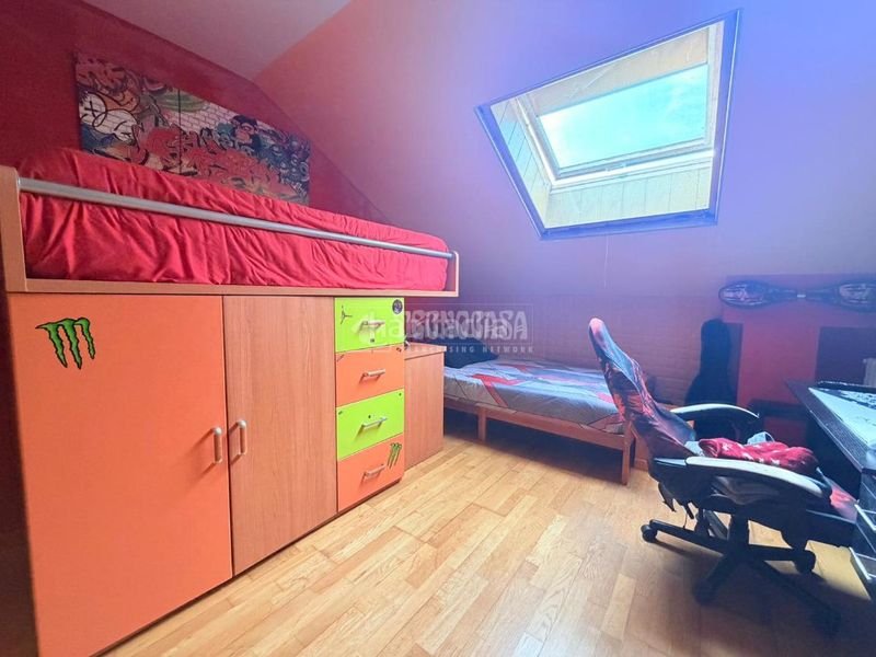 Foto 9ee71c84-2609-4aae-a638-93546e9bbd7a. Casa aparellada amb aparcament a Torrecastillo Seseña