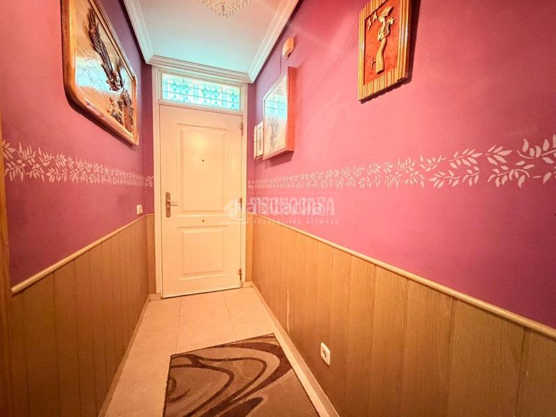 Foto cb9be8dc-83f5-4541-82d6-e80fdec624c8. Casa aparellada amb aparcament a Torrecastillo Seseña