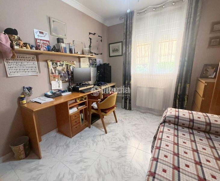 Foto e4550557-f5a5-4778-9b1b-701cb2db4b29. Casa aparellada a Los Barreros Seseña