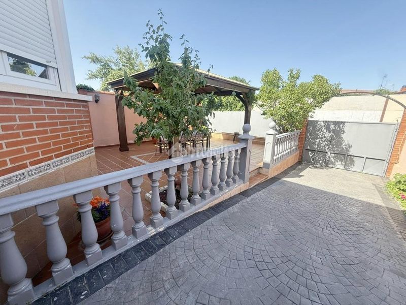 Foto faa23545-6c30-417a-8b27-845144f15f1b. Casa aparellada a Los Barreros Seseña