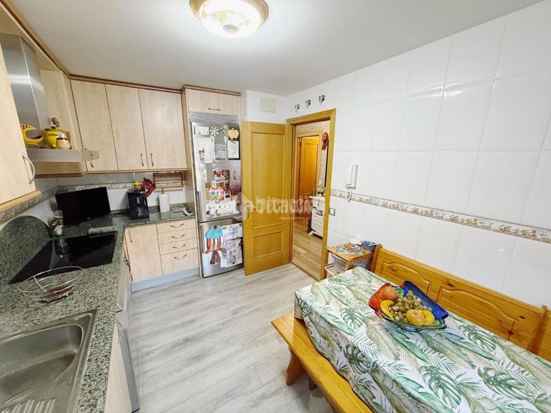 Foto 837fae30-8212-49a1-be34-f865231c4148. Casa aparellada a Las Lomas Seseña