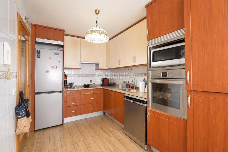 Foto a400e121-7443-4617-8997-9e89c4f15835. Casa aparellada a Las Lomas Seseña