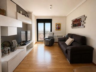 Etagenwohnung in El Quiñón. Piso en venta en seseña