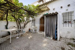Casa aparellada a Centro. Casa en venta en seseña