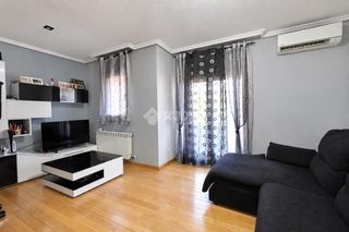 Flat in El Quiñón. Piso en venta en seseña