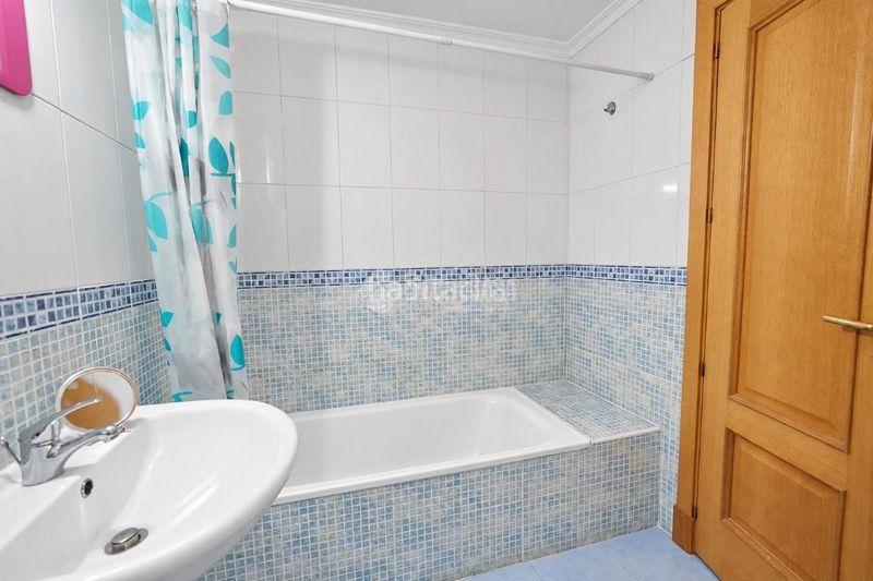 Foto 7490de9b-f7ef-4017-8f0b-49026aa552b5. Piso  en venta en El Quiñón Seseña