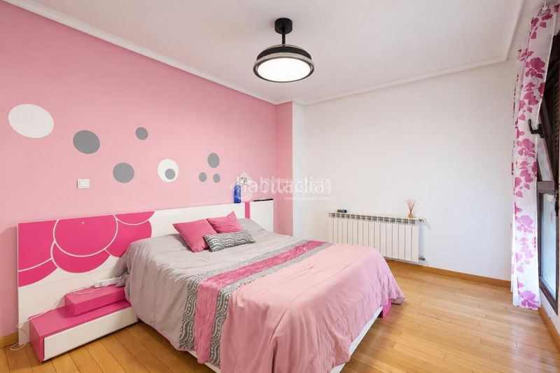 Foto d4d02c5d-7e01-4ed8-8cf1-f4536bed2d35. Piso  en venta en El Quiñón Seseña