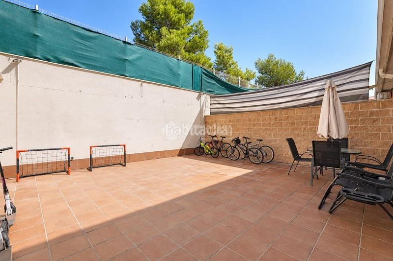 Foto 8b406468-a332-42d6-b575-d80e4ac31720. Casa aparellada a Los Barreros Seseña