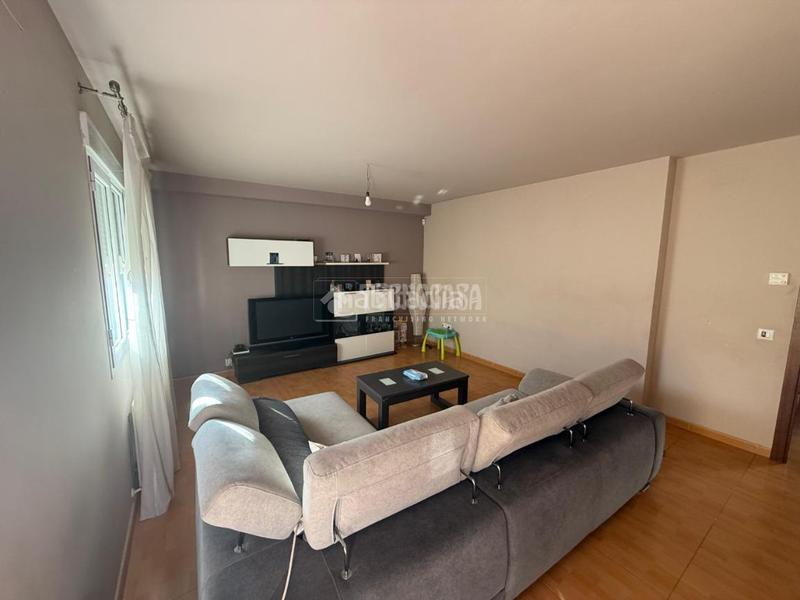 Foto 4ff0ce9c-a138-4881-84b3-4fb77e69bb77. Casa con parcheggio in Los Barreros Seseña