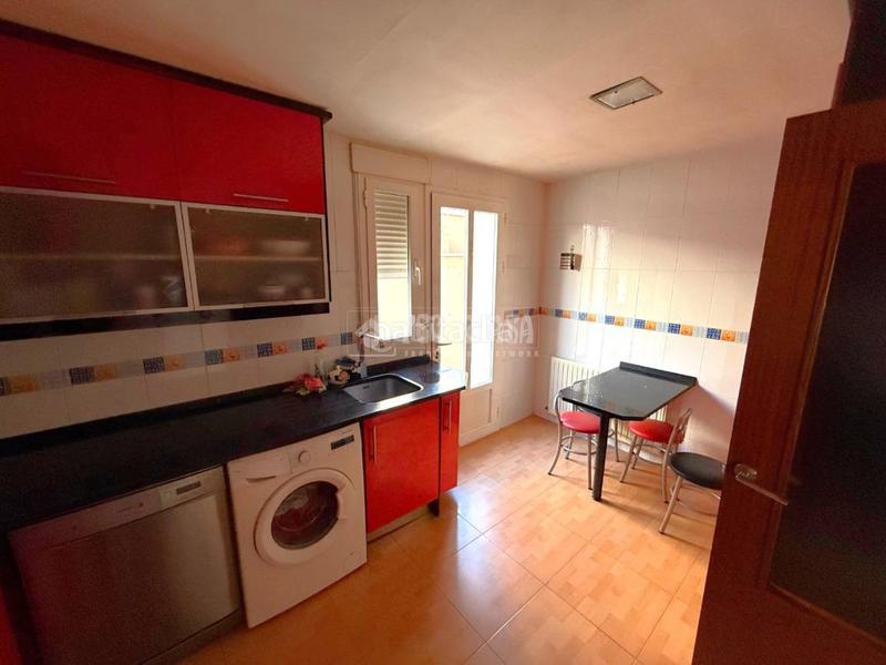 Foto 5d381632-c3f9-4156-b73e-ad235e0acca1. Casa con parcheggio in Los Barreros Seseña