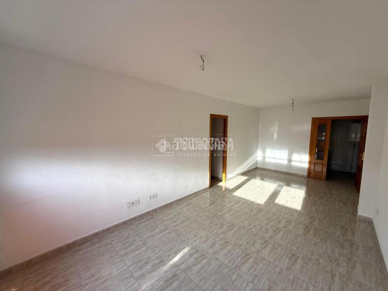 Foto 02578257-2282-4698-9403-0a4b38896c2c. Etagenwohnung in Lominchar