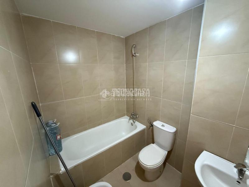 Foto d2700518-42af-44cb-8b22-91e8bd19d8b9. Etagenwohnung in Lominchar