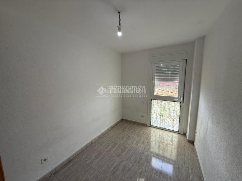 Foto e6902136-77b2-4264-8f85-f80e7c24dc60. Etagenwohnung in Lominchar