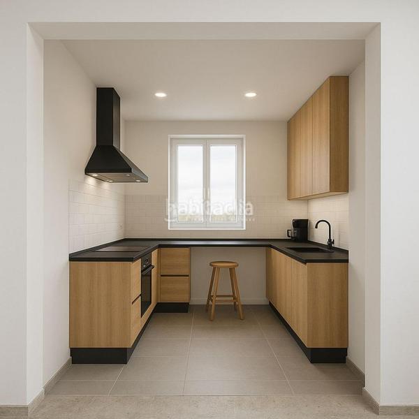 Foto 6d474d1b-576e-4663-82f8-9231b8ca5e9e. Casa aparellada amb aparcament a Centro Seseña